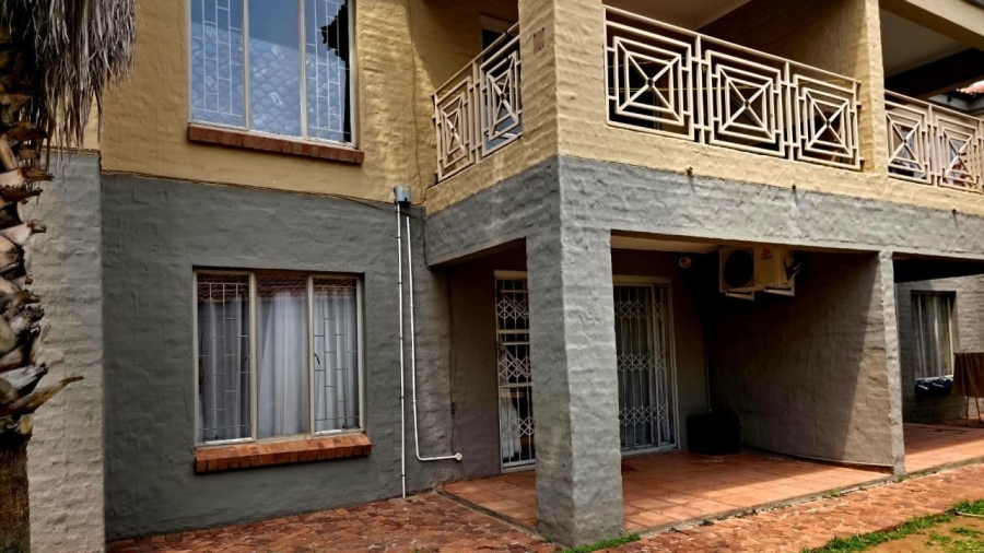 3 Bedroom Property for Sale in Rustenburg Central North West